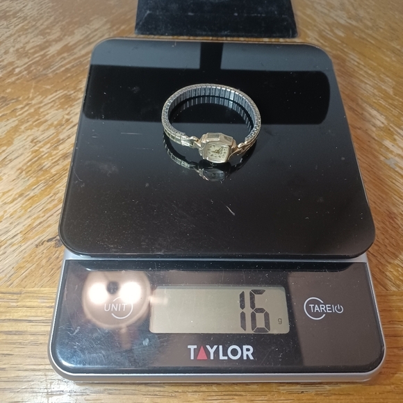 1950's Hamilton Wind Up Watch 17 Jewels 10K Solid Gold case working. Band is not - Picture 11 of 11